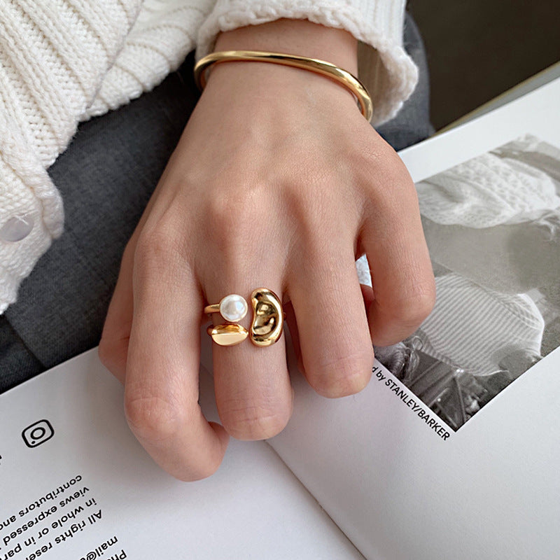 Gold Bean-Pearl Ring